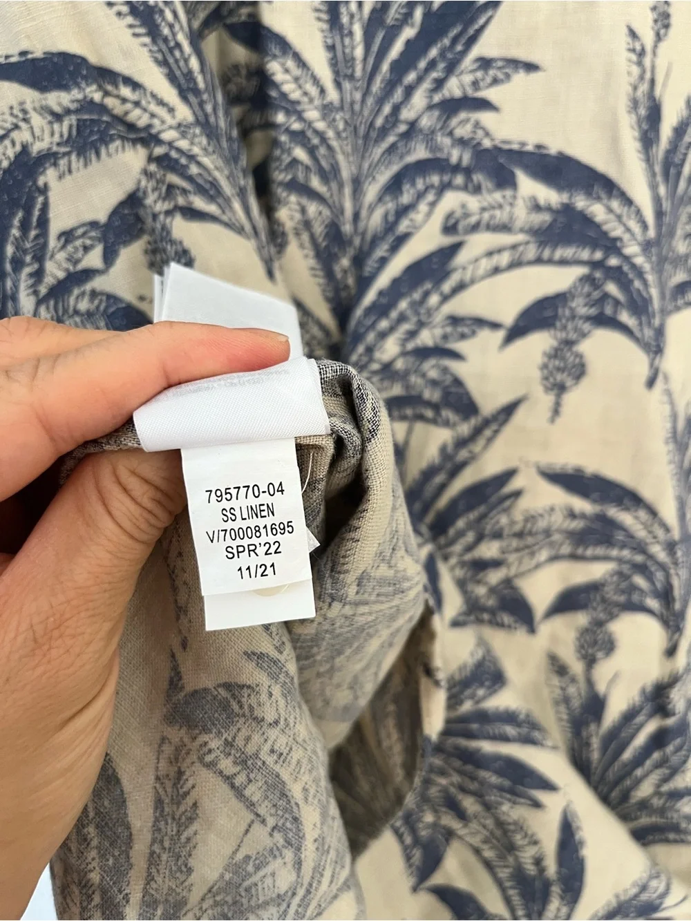 NWT Banana Republic Castello Linen Shirt Palm Leaves Tan Coastal Size Medium